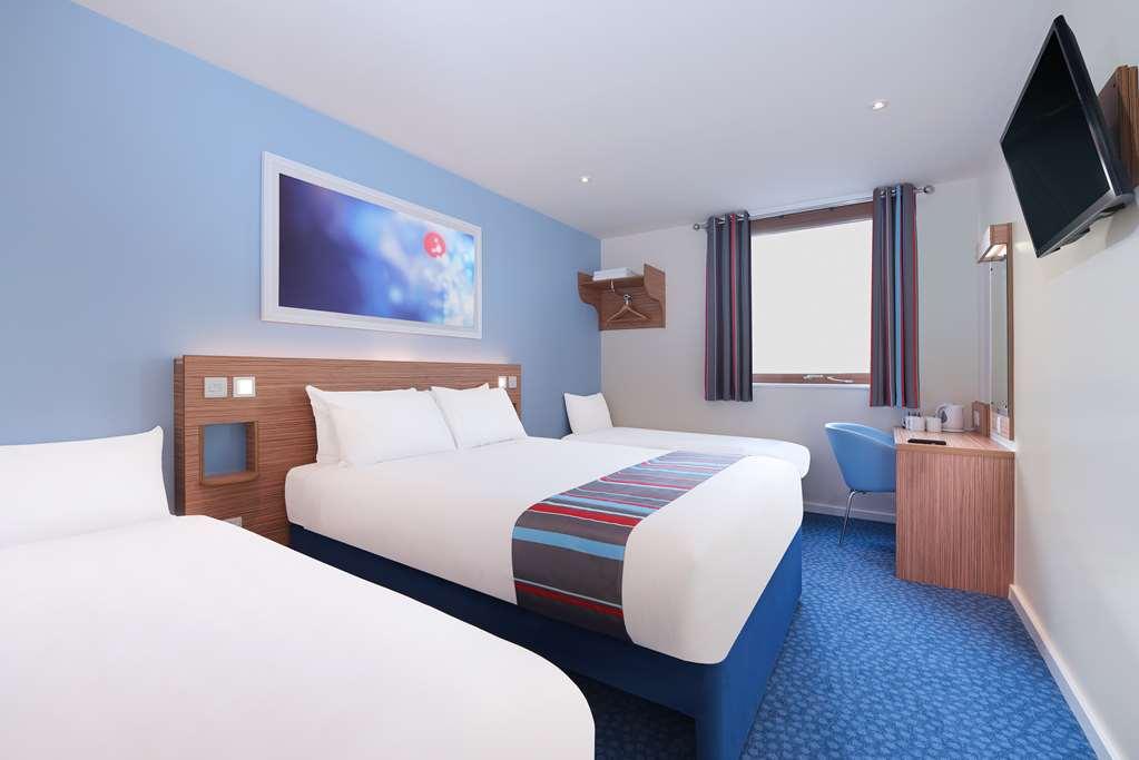 Travelodge Harrogate Room photo