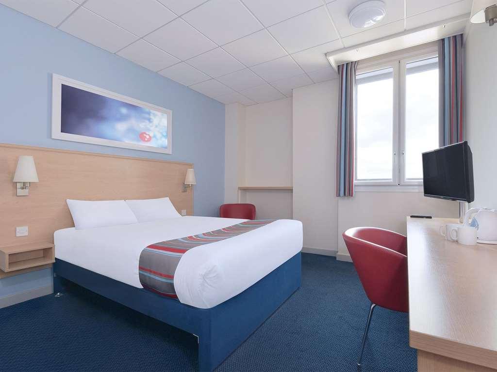 Travelodge Harrogate Room photo